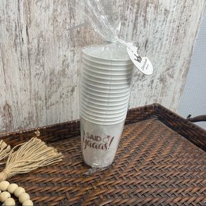 NIB 16 “i said yaaas” ring (wedding) plastic cups
